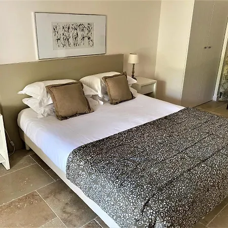 De L'eclusier فندق سان مارتن دو ر