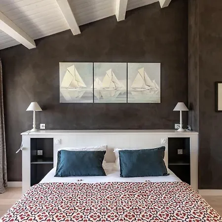 De L'eclusier فندق 3*