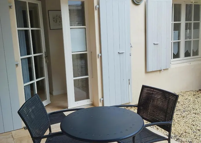 De L'eclusier 3* Saint-Martin-de-Re